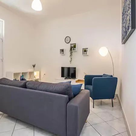 Nyaraló Coastal Couple Retreat In