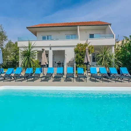 Nyaraló Coastal Couple Retreat In *